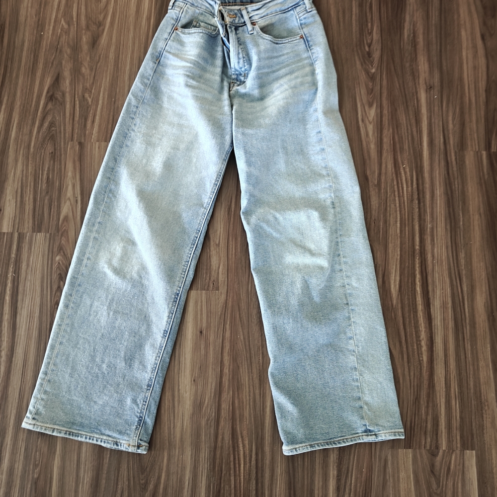 Light Blue Wide-Leg Jeans